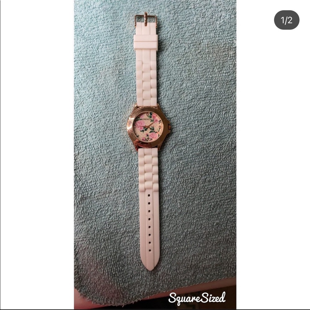 Aéropostale Watch! Also hardly worn!